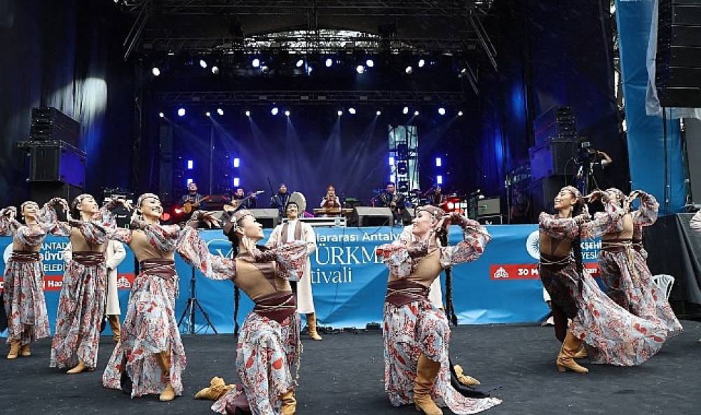 4. Uluslararası Antalya Yörük Türkmen Festivali'nde ilk gün coşkusu