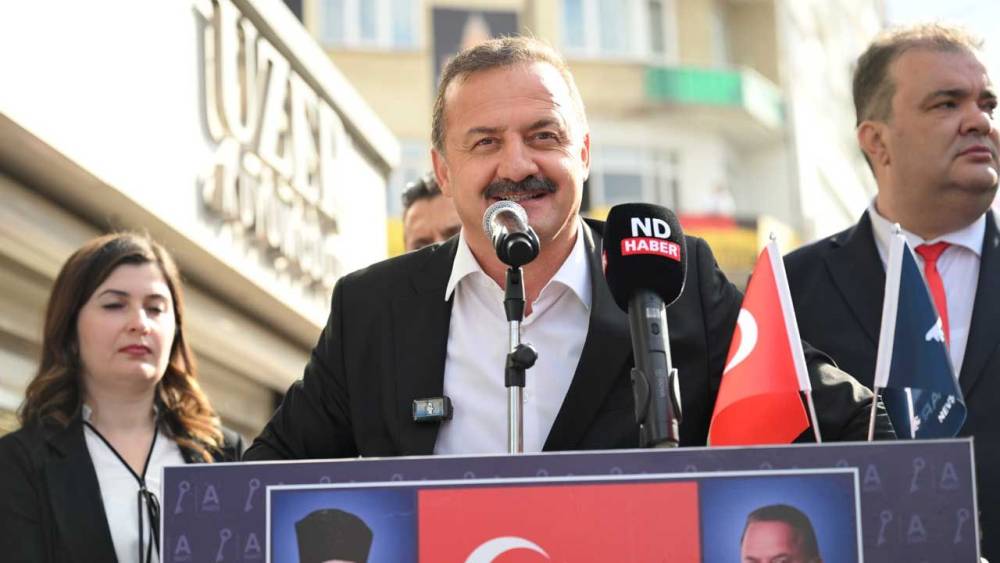 A Parti Genel Başkanı Ağıralioğlu Nevşehir’de esnafı dinledi, İl Binasını açtı