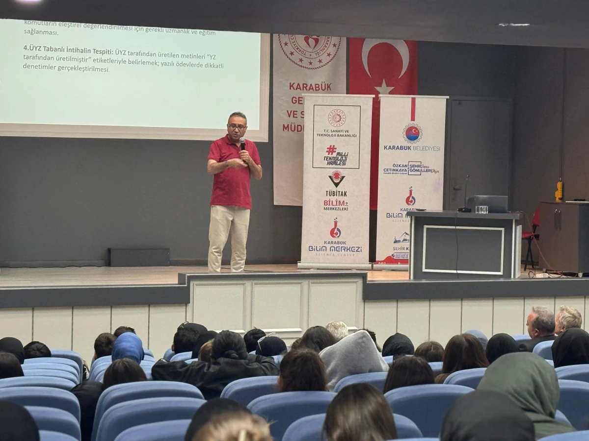 Yapay Zekâ Söyleşisine  Yoğun İlgi